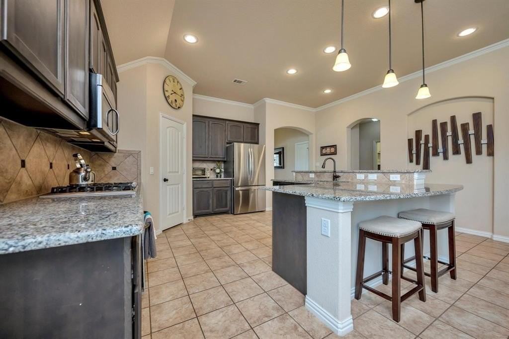 1932 Arroyo Verde Trl - Photo 4 of 19