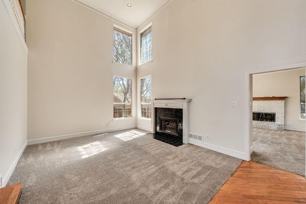 608 Hawthorn Cir - Photo 4 of 30