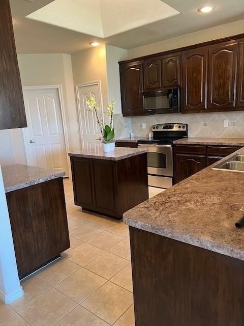 7823 Black Willow Ln - Photo 3 of 16