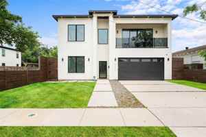 featured image of 3210 Herbert St