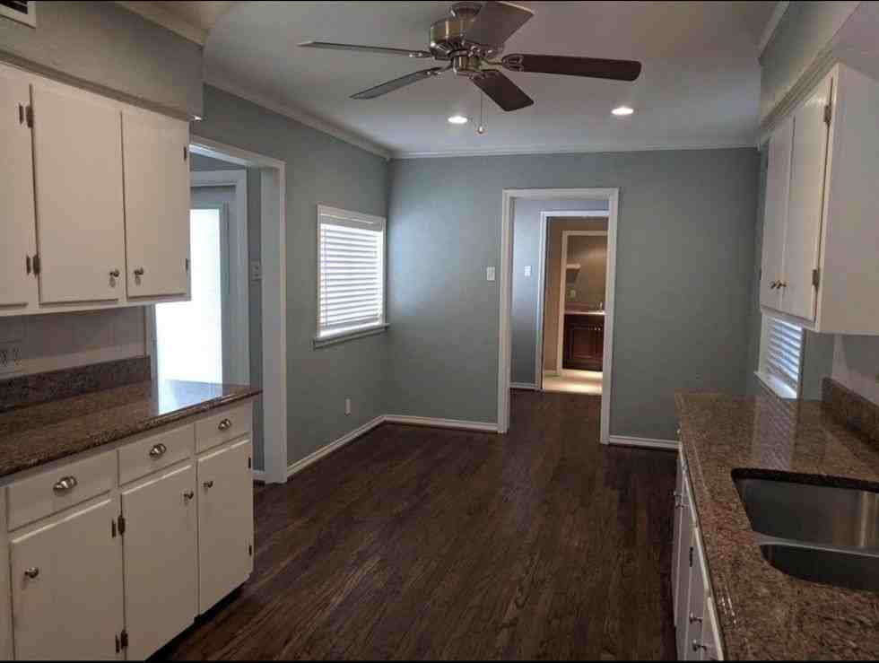 7303 Bucknell Dr - Photo 2 of 22