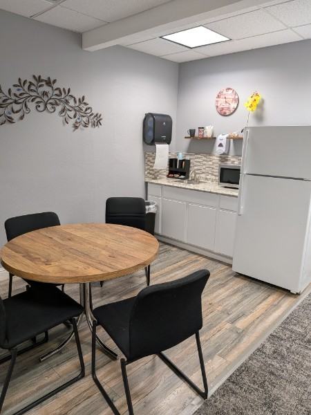 4701 Patrick Henry DrBuilding 6, #D - Photo 3 of 6