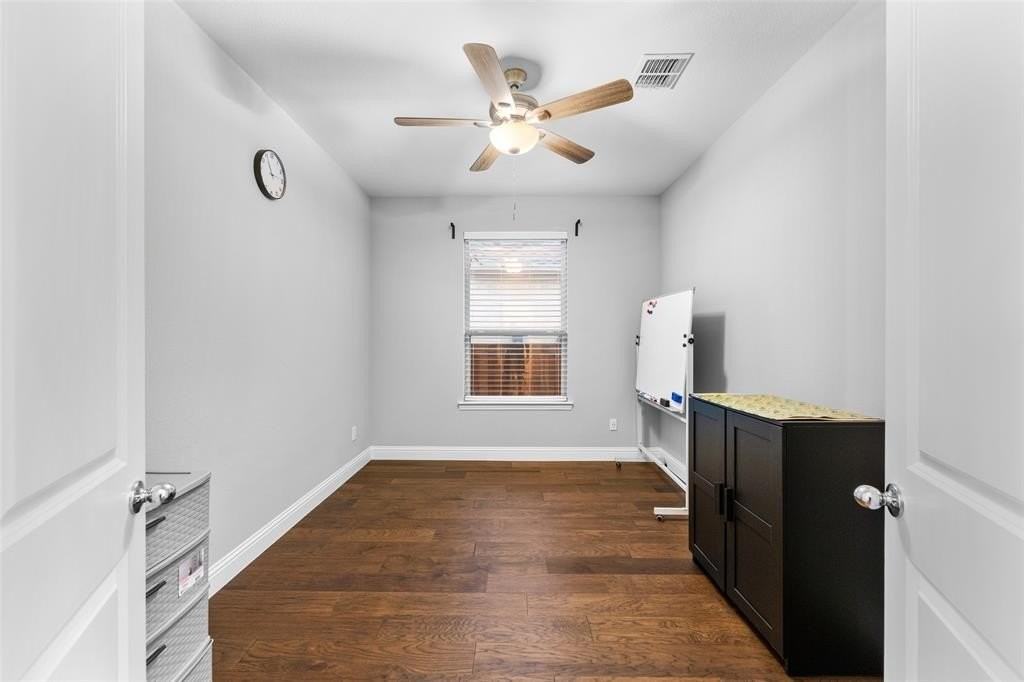 8916 Wild Meadow Rd - Photo 6 of 38