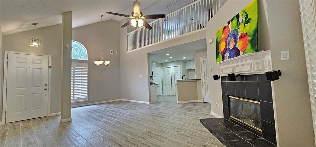 2956 S Bend Dr - Photo 3 of 31