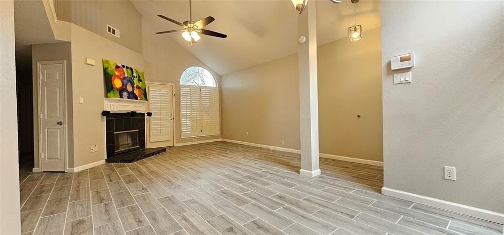 2956 S Bend Dr - Photo 4 of 31