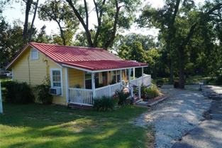 402 E College St - Photo 1 of 1