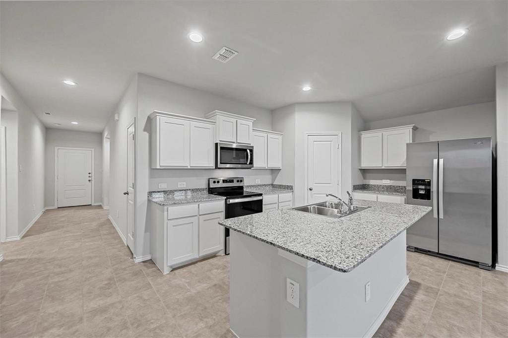 9504 Drifting Sand Dr - Photo 4 of 18