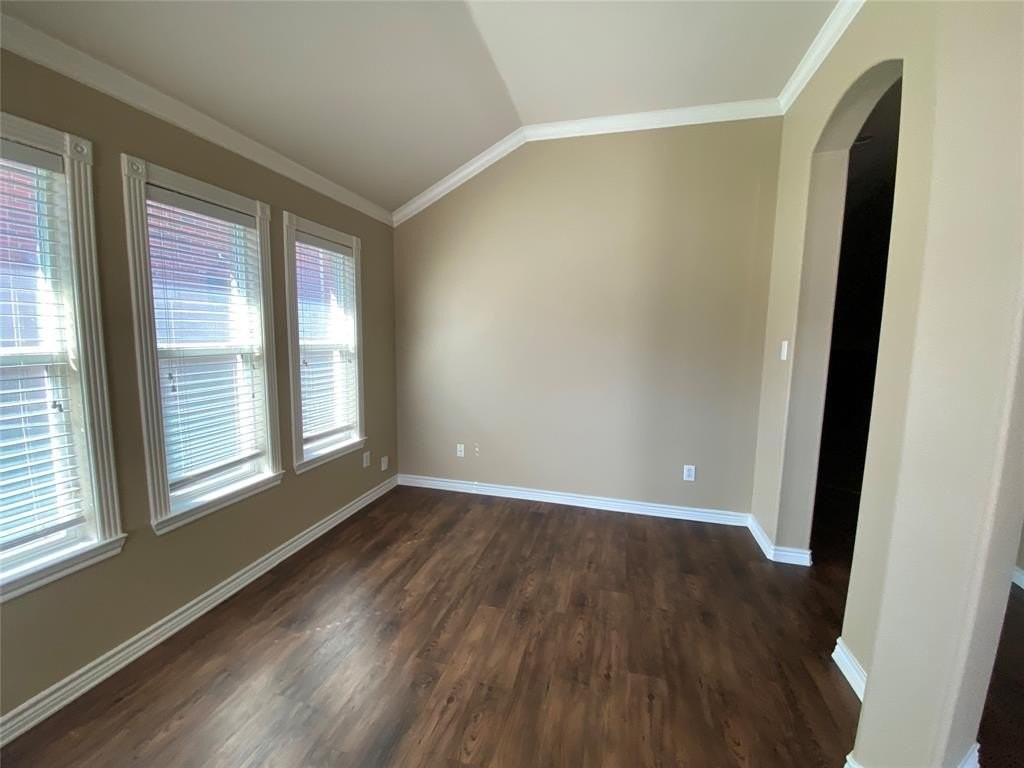 2745 Treasure Cove Dr - Photo 3 of 22