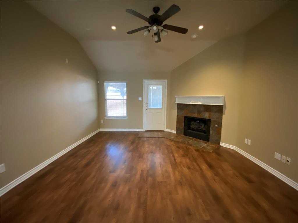 2745 Treasure Cove Dr - Photo 5 of 22