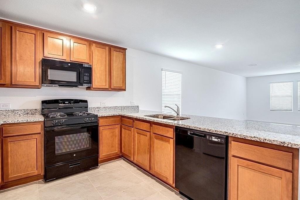 4052 Dublin Ridge Dr - Photo 7 of 17