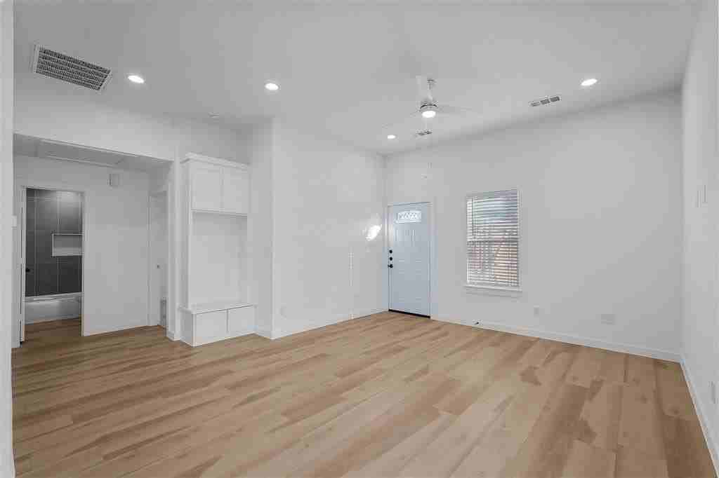 2217 Sayle St #B - Photo 2 of 21