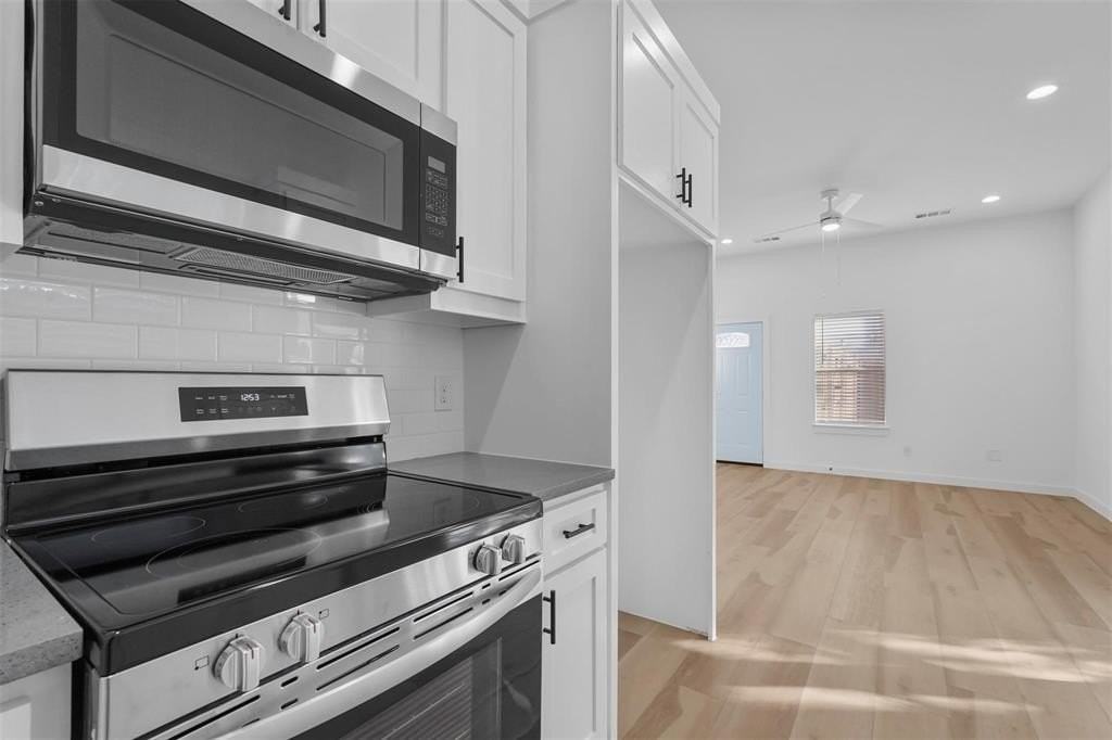 2217 Sayle St #B - Photo 7 of 21