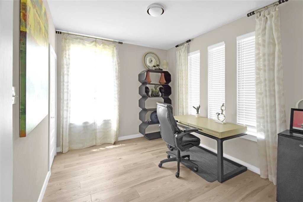 1901 Crestwood Ln - Photo 5 of 30