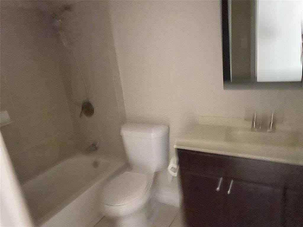 904 N Frances St #A - Photo 5 of 7