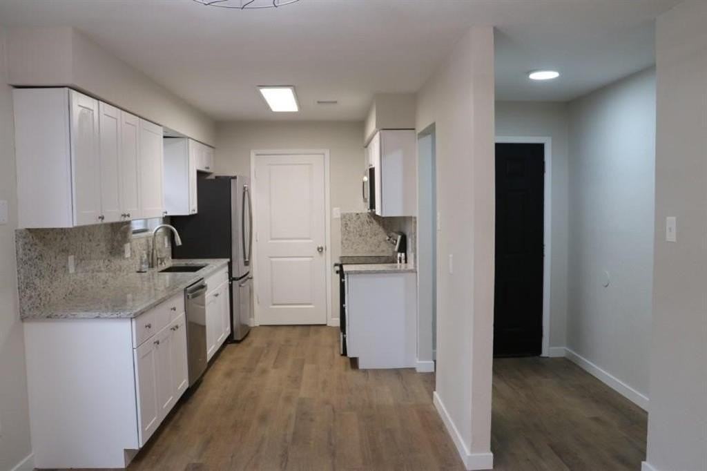 726 Cory St - Photo 2 of 10