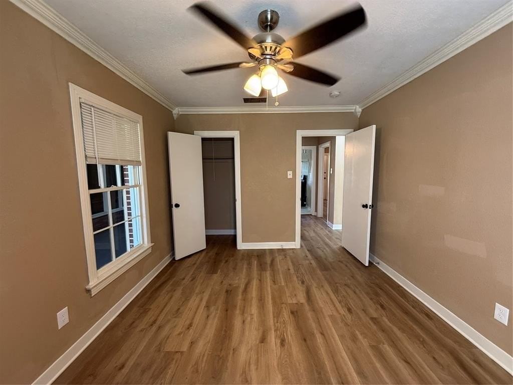 2133 Edwin St - Photo 6 of 15