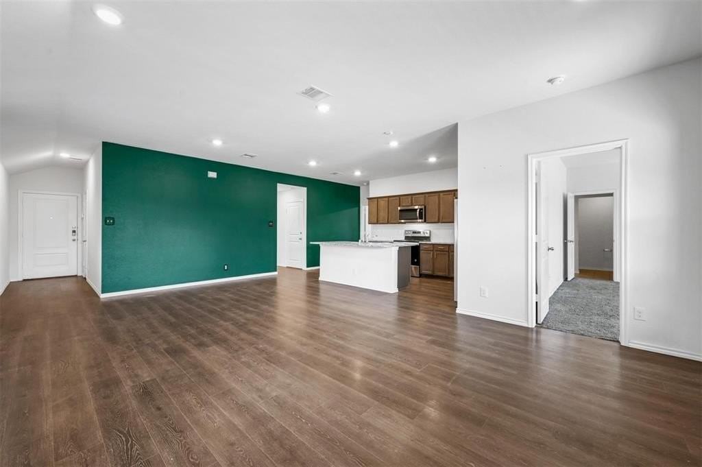 508 Windrow Dr - Photo 2 of 16