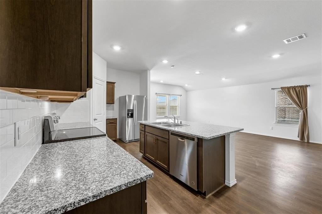 508 Windrow Dr - Photo 5 of 16