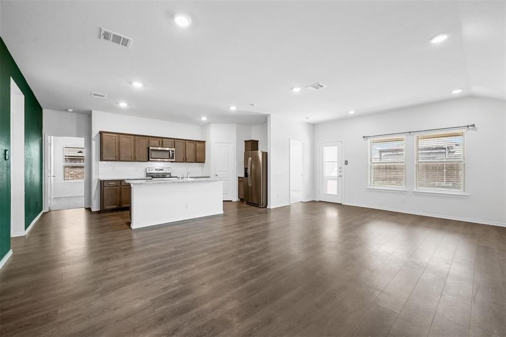 508 Windrow Dr - Photo 7 of 16