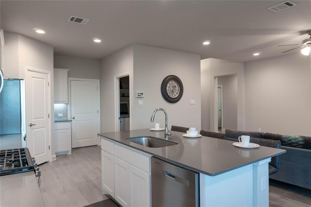 11512 Harp Ln - Photo 5 of 12