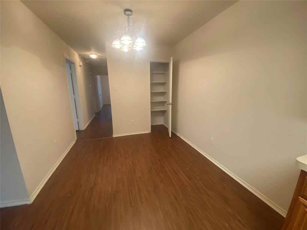 2302 Coleman Ave - Photo 4 of 12