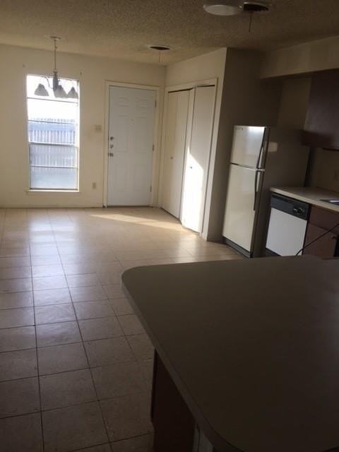 718 Chaparral Cir - Photo 7 of 9