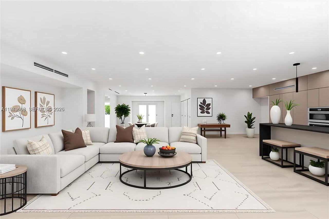 2251 Sw 28th St #SFH - Photo 3 of 8