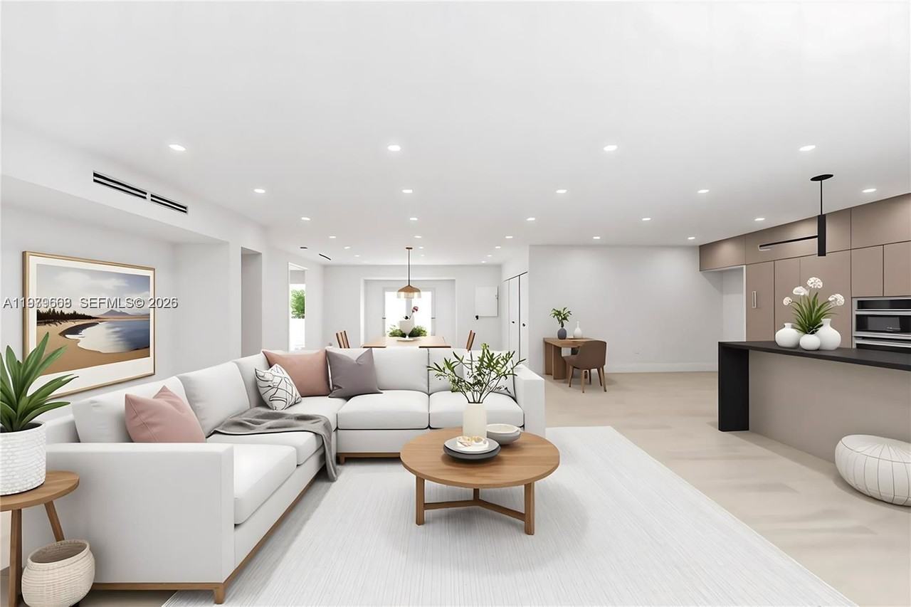 2251 Sw 28th St #SFH - Photo 6 of 8