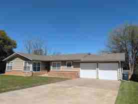 2413 Hillview Dr - Photo 1 of 1