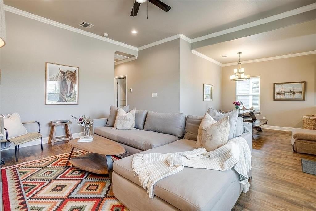 2710 James Rd - Photo 3 of 27