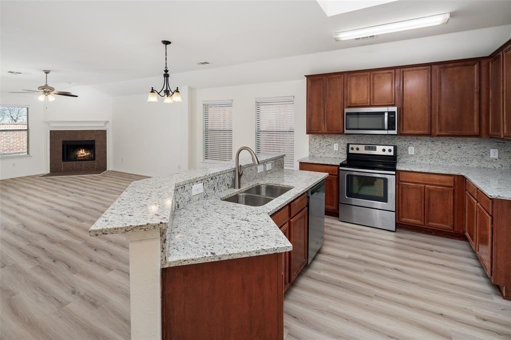 2417 Eisenhower Dr - Photo 2 of 16