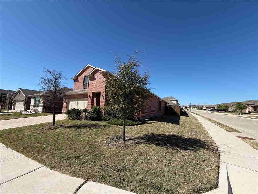 2428 Matador Ranch Dr - Photo 2 of 32