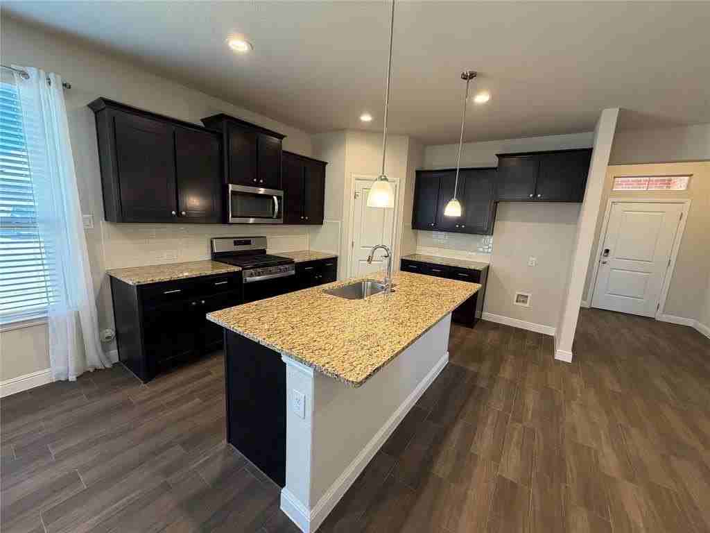 2428 Matador Ranch Dr - Photo 6 of 32