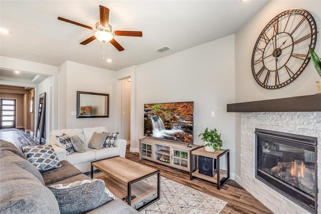 961 Speargrass Ln - Photo 6 of 29