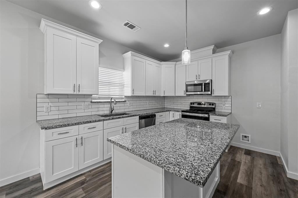 208 D St - Photo 7 of 19