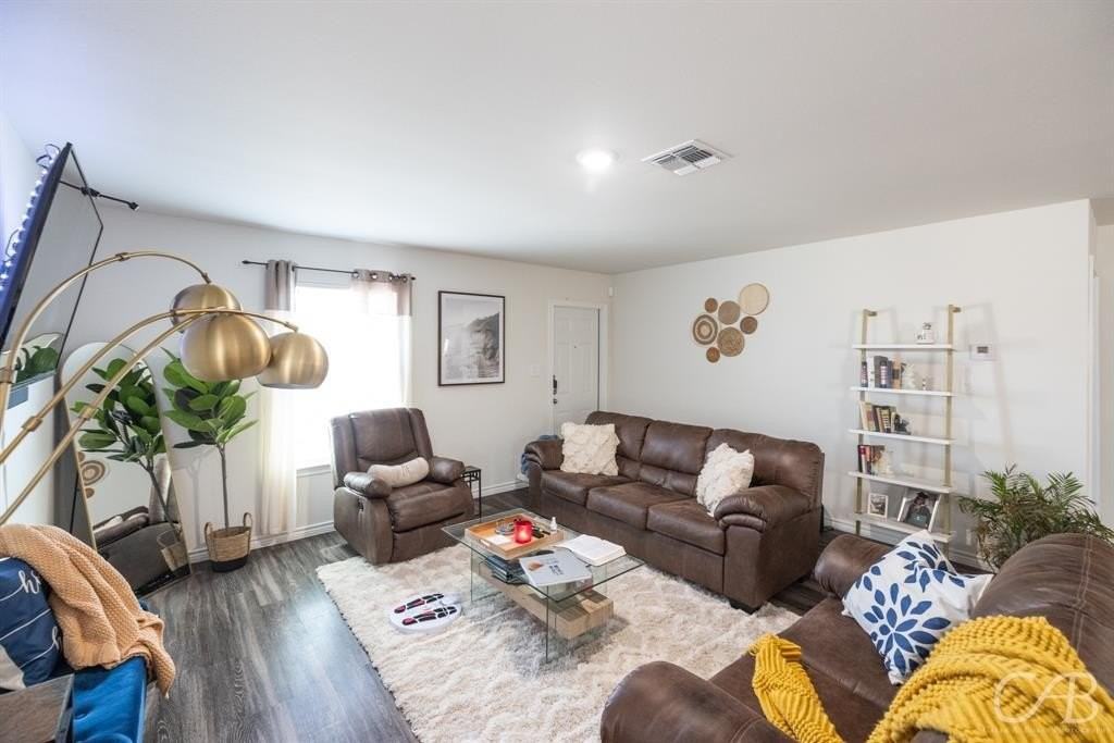 7910 Vineyard Dr - Photo 7 of 26