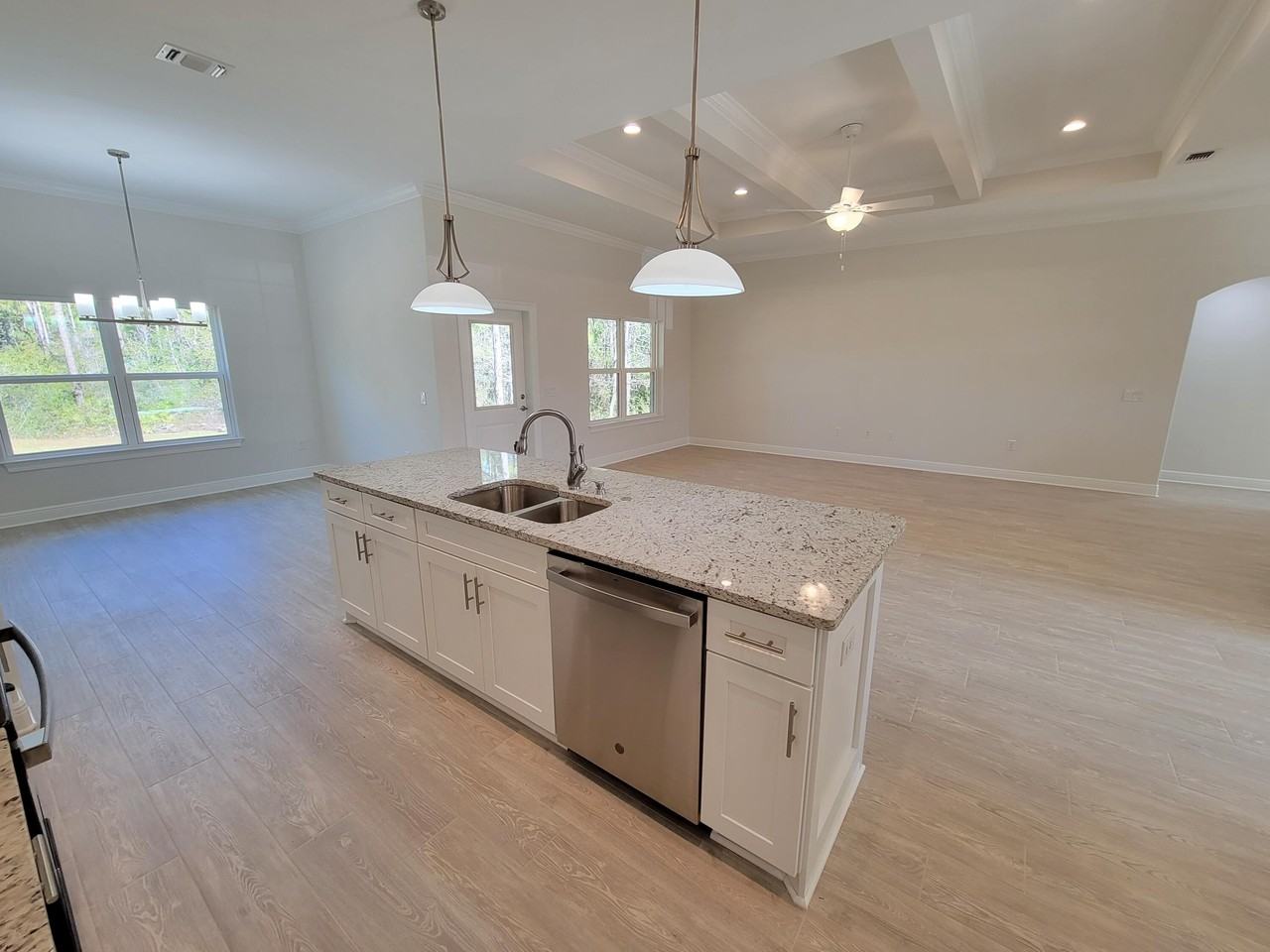 6726 Indian St - Photo 2 of 32