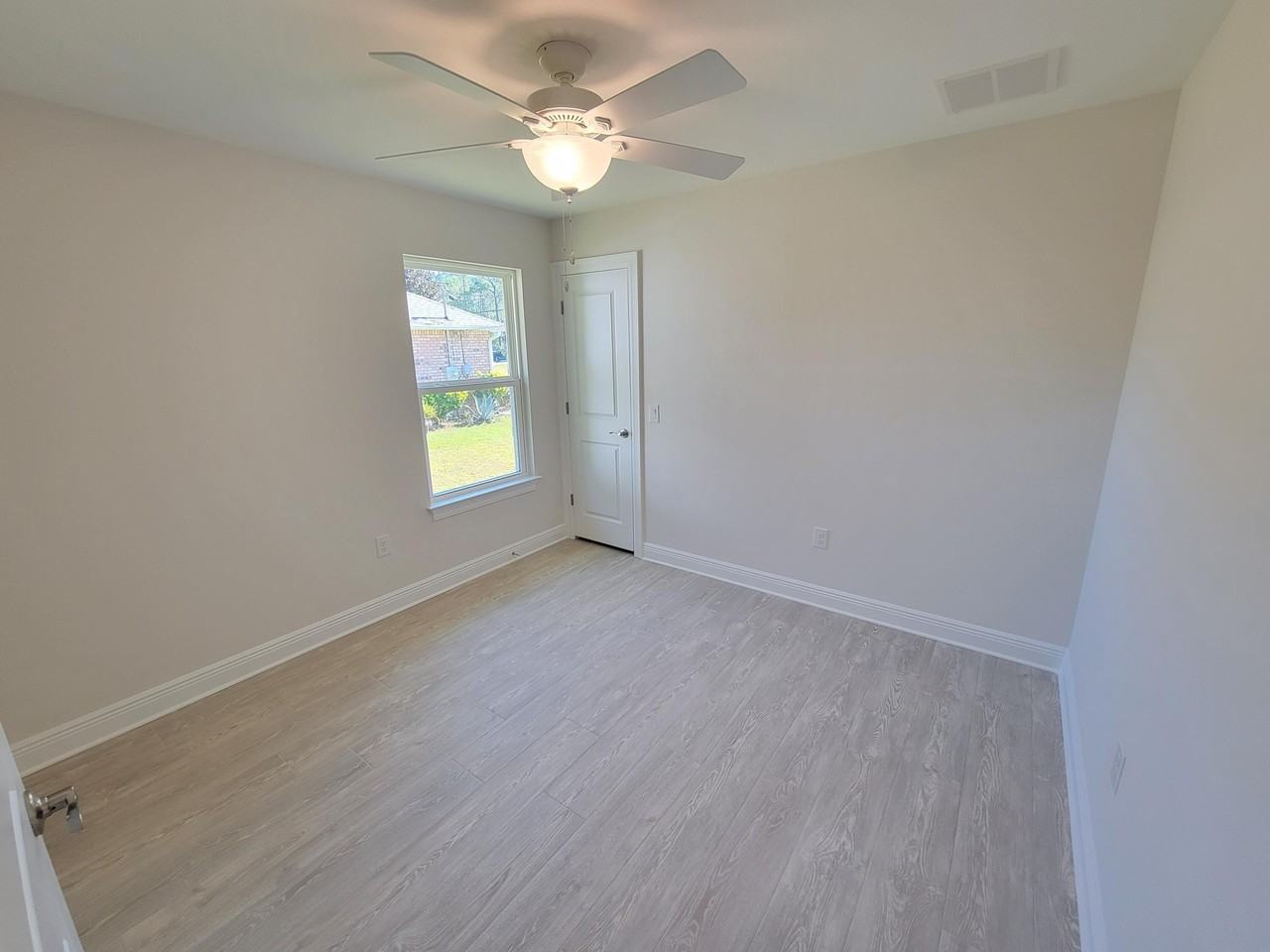 6726 Indian St - Photo 4 of 32