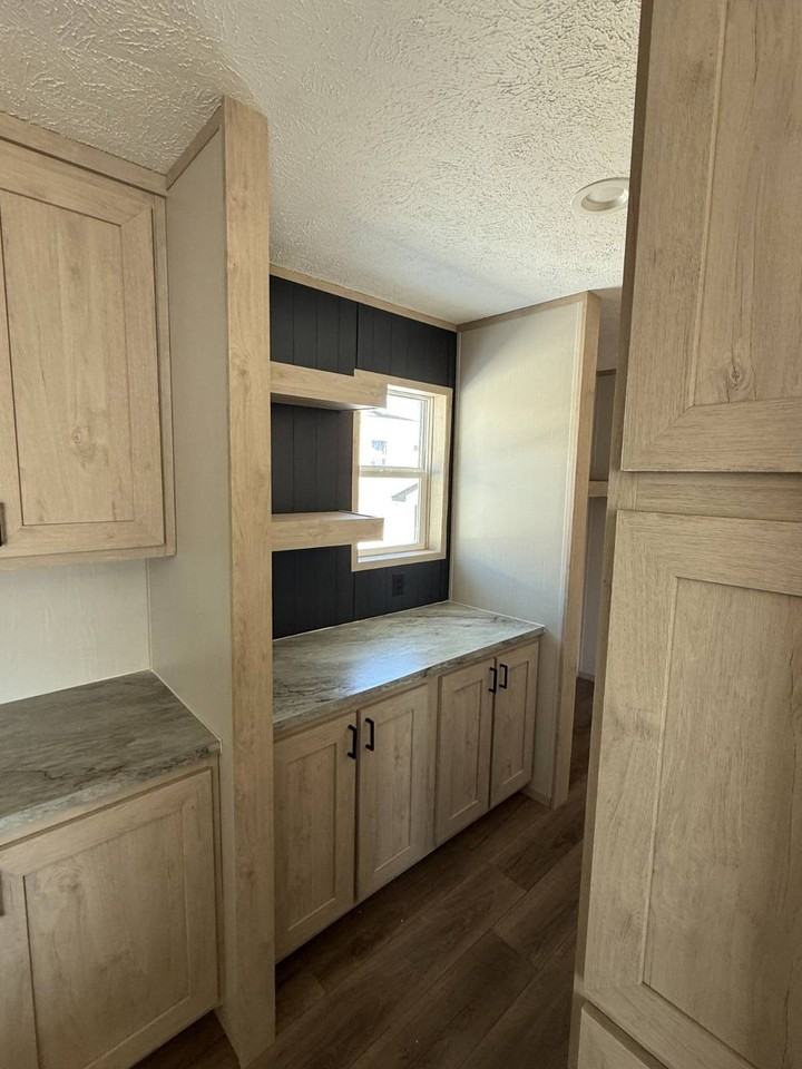 116 Lillian Ln - Photo 6 of 7