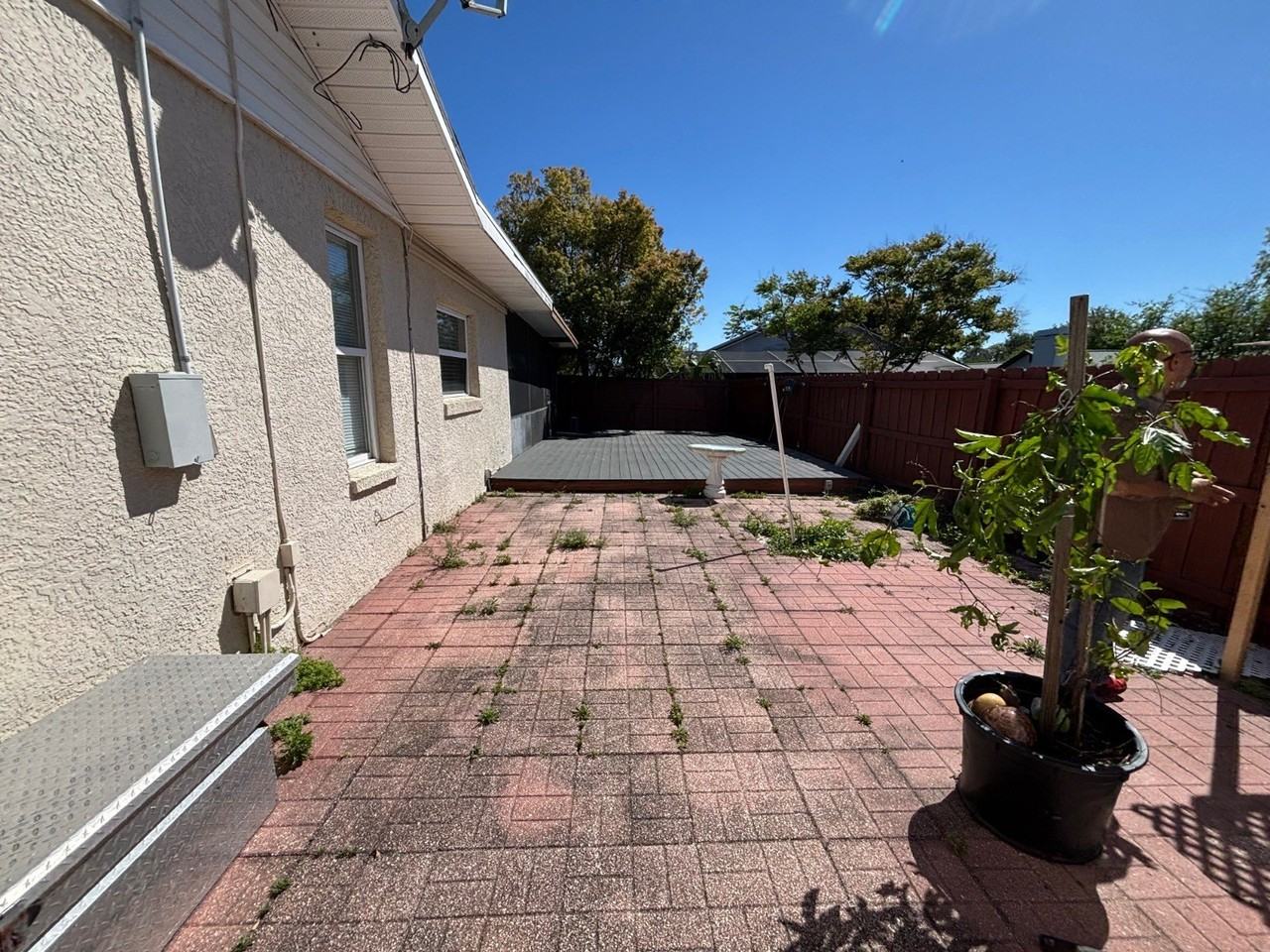 7326 Bramblewood Dr - Photo 3 of 30