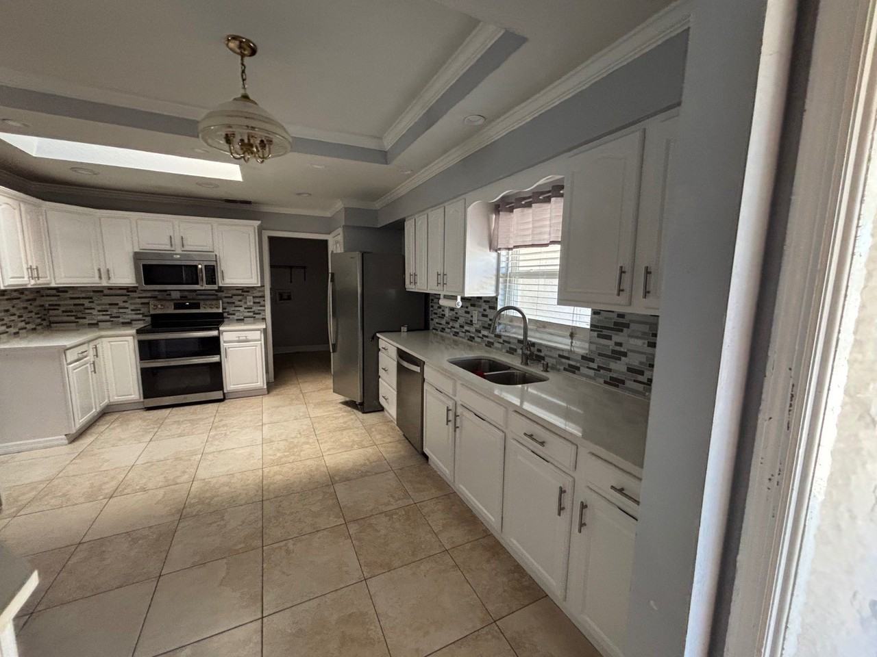 7326 Bramblewood Dr - Photo 7 of 30