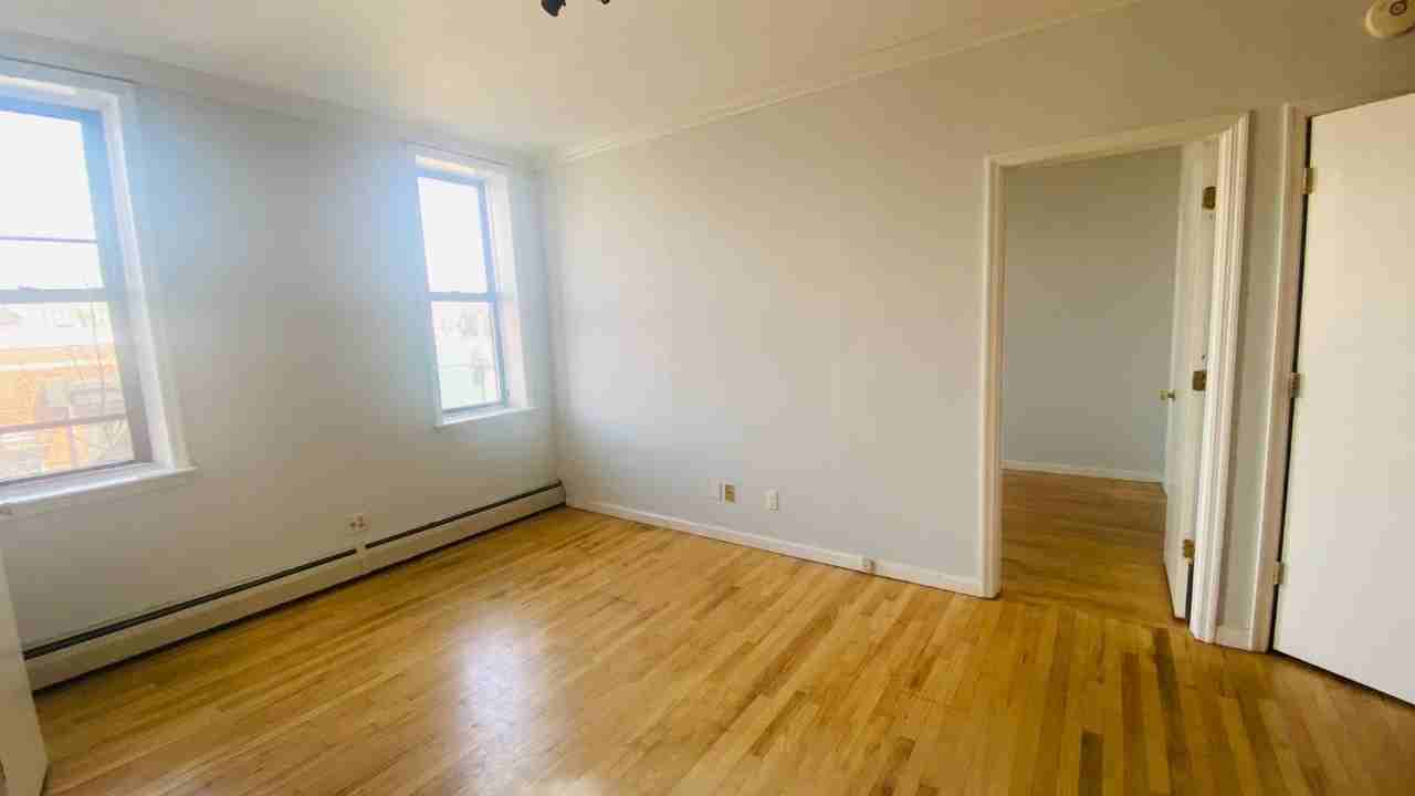 36th Ave & Steinway - Photo 3 of 11