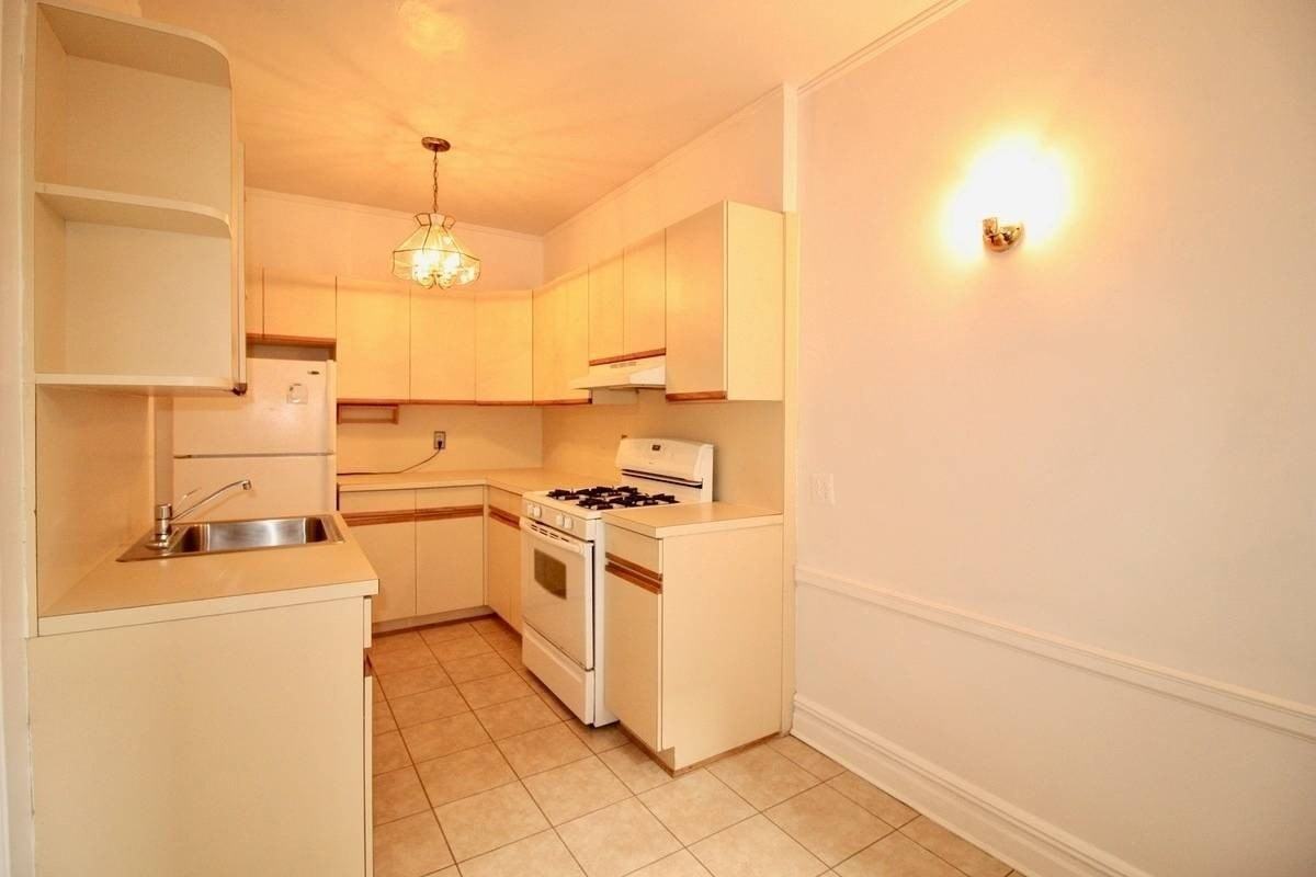 Marine Ave & 95th Street - Photo 2 of 9