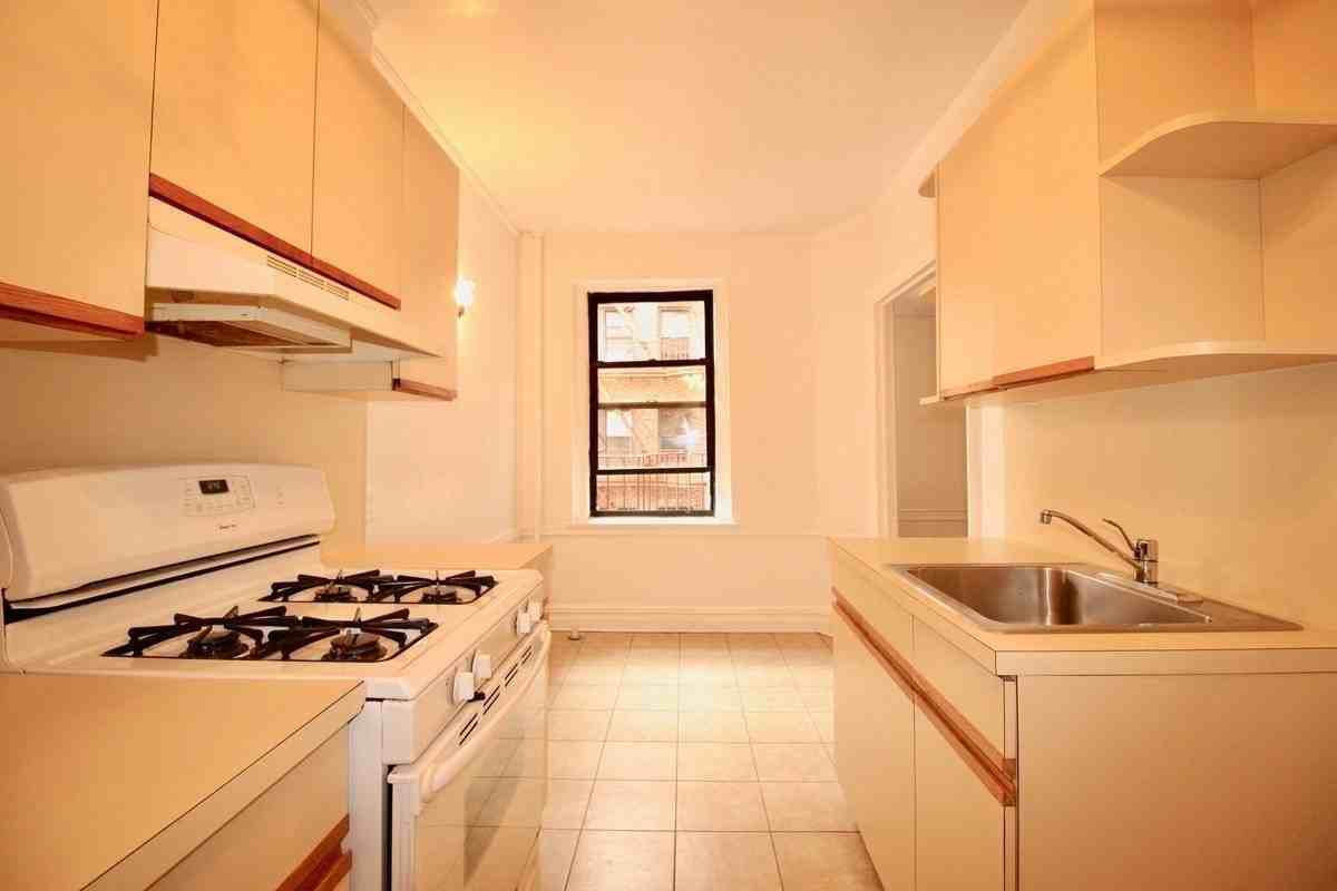 Marine Ave & 95th Street - Photo 4 of 9