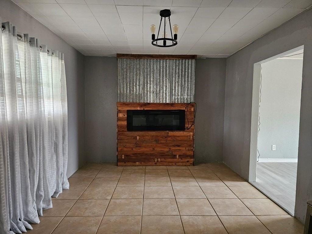 601 Nw 12th Pl - Photo 2 of 15