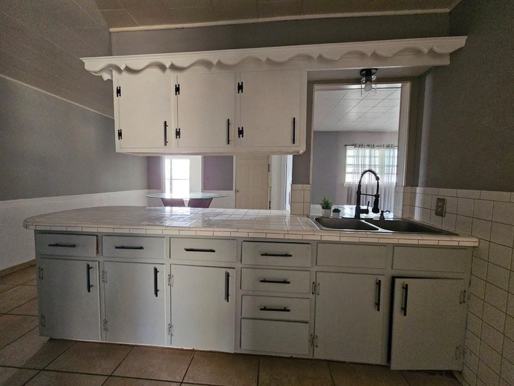 601 Nw 12th Pl - Photo 7 of 15