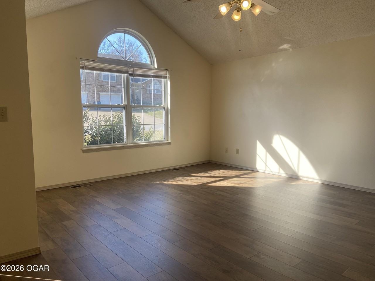 1655 Mayberry Dr - Photo 2 of 12