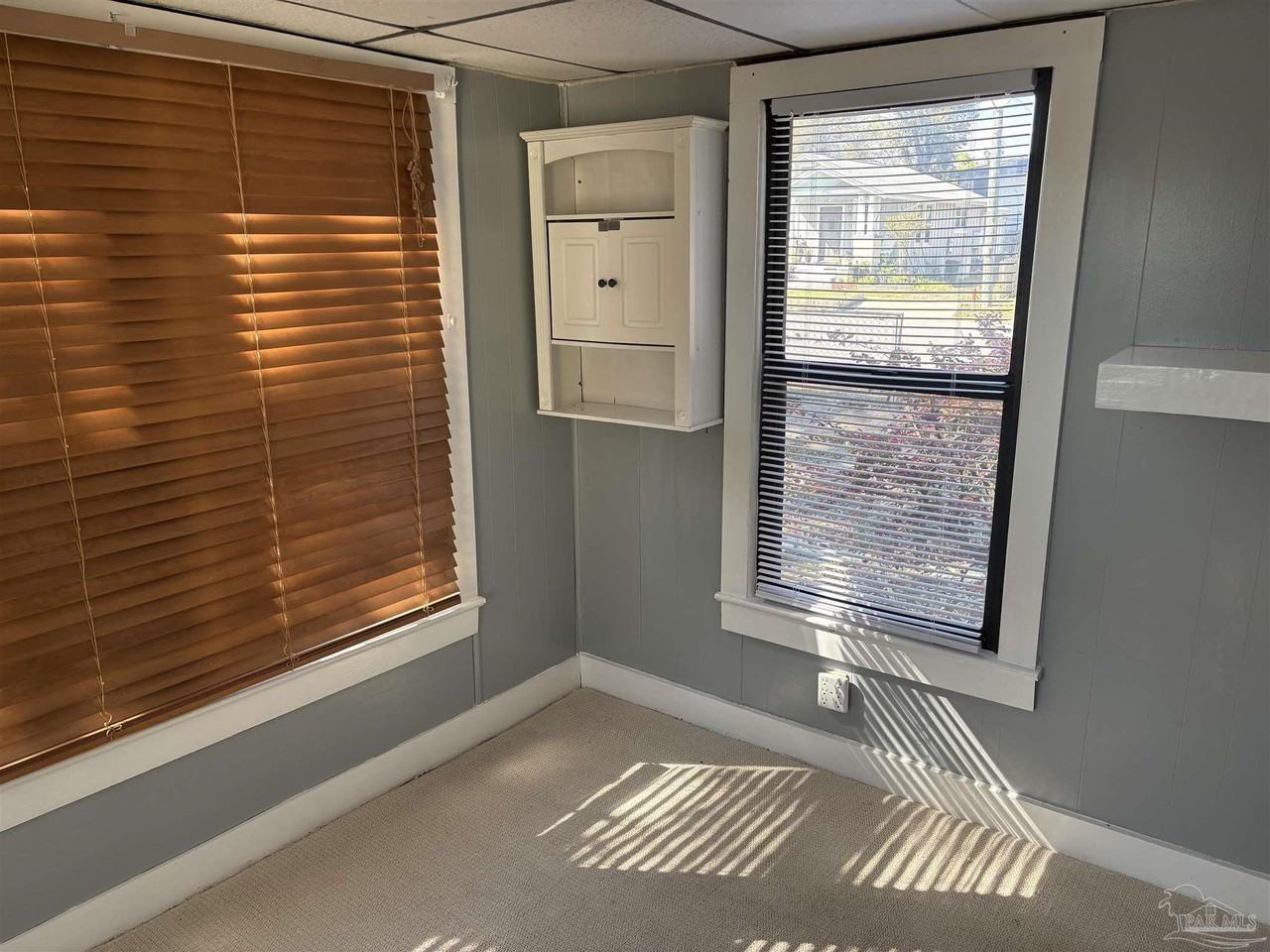 1717 W Government St - Photo 4 of 13