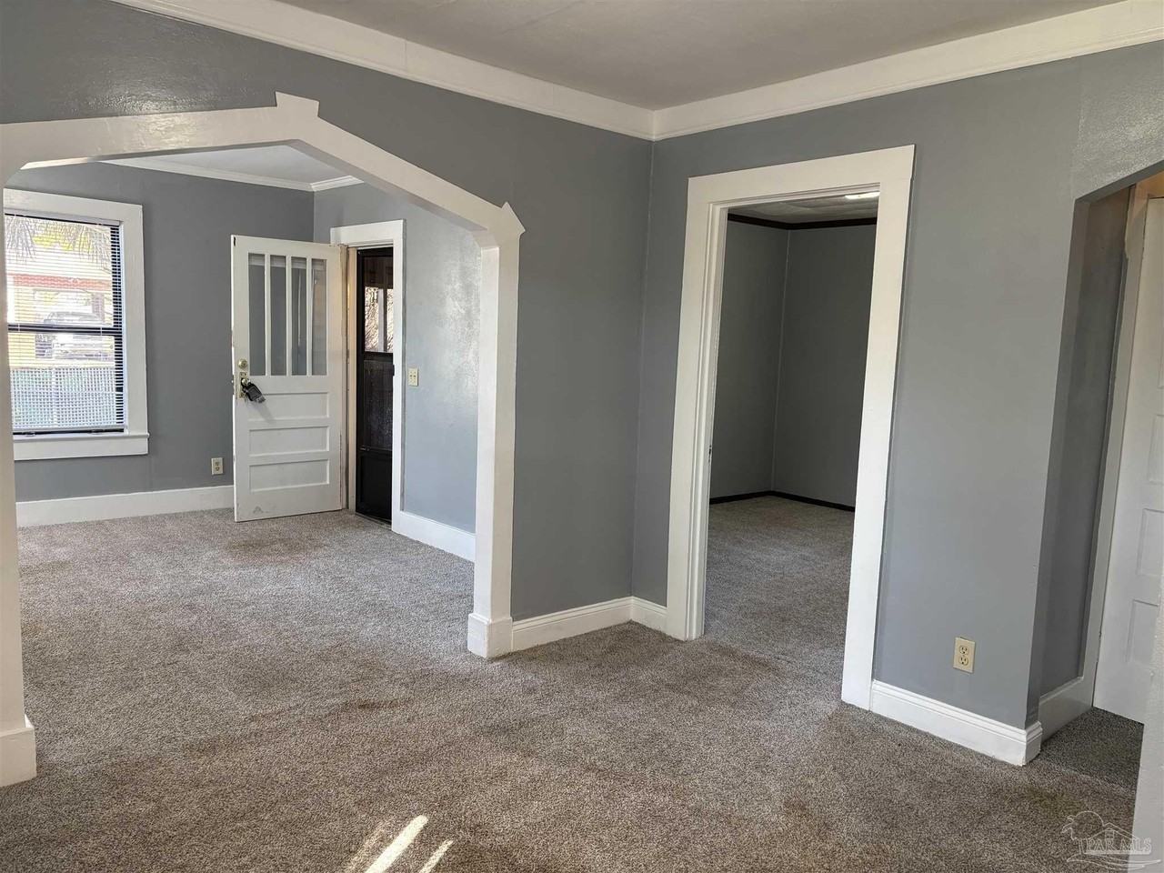 1717 W Government St - Photo 5 of 13