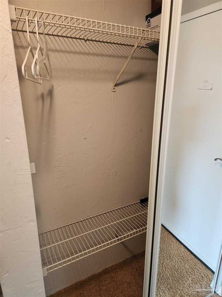 224 E Garden St #441 - Photo 3 of 5